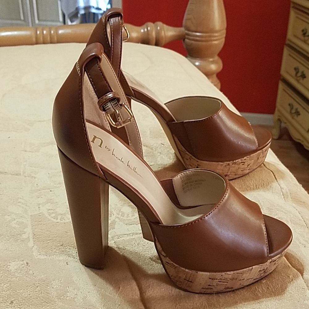 Platform shoes
